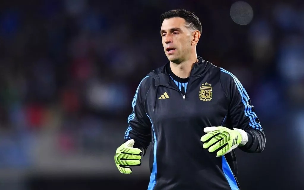 火箭多人缺阵仍创15胜6负佳绩，攻防效率均列联盟前四（伤兵满营仍高歌猛进：火箭15胜6负，攻防效率双双跻身联盟前四）