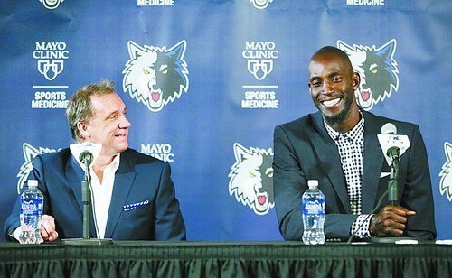 湖人詹姆斯关键三分锁定胜利（詹姆斯命中关键三分助湖人取胜）