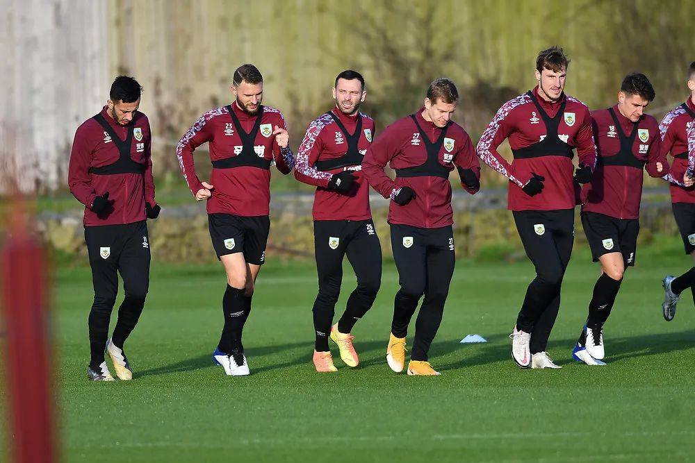 说唱歌手GAI祝贺铜梁龙冲超成功，官方回复：GAI哥我们做到了（GAI发文恭喜铜梁龙成功冲超，官方回应：GAI哥，我们做到了）