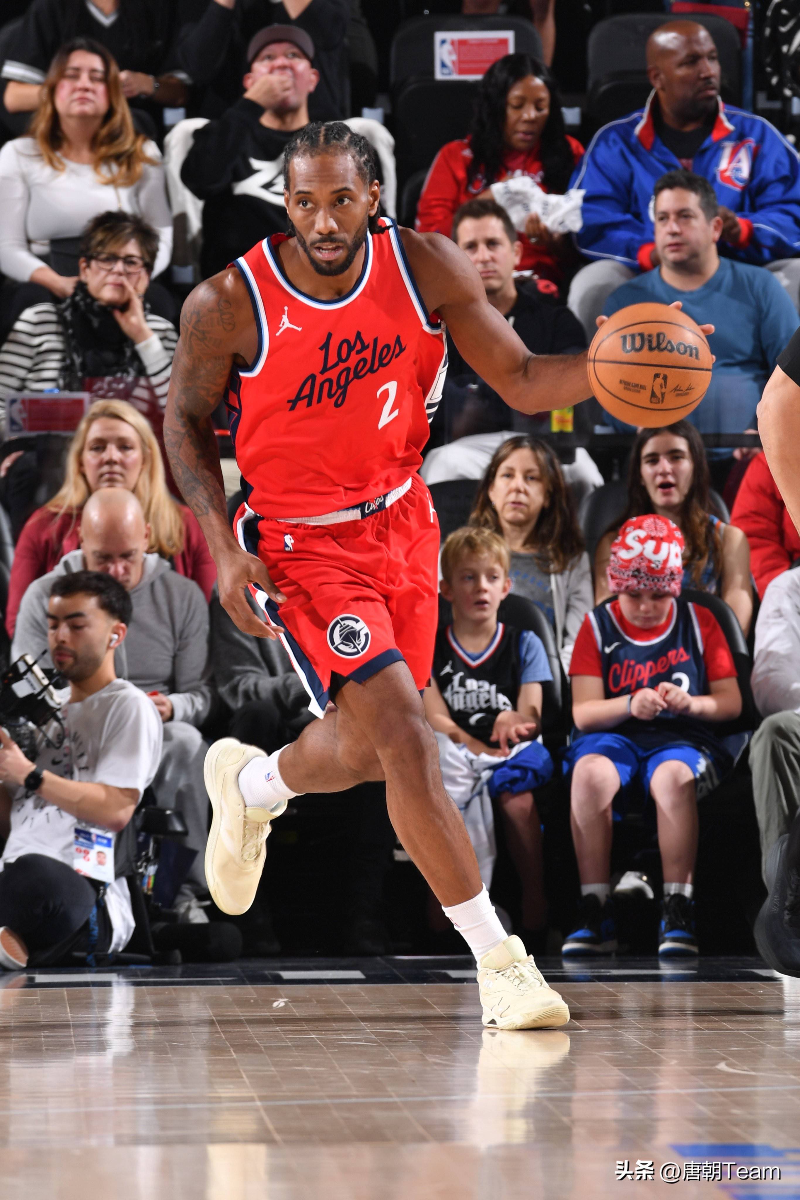 女足热身两连败！马德兴：若主教练不下课，明年亚洲杯或惨败（女足热身两连败，马德兴直言：若不换帅，明年亚洲杯恐遭惨败）