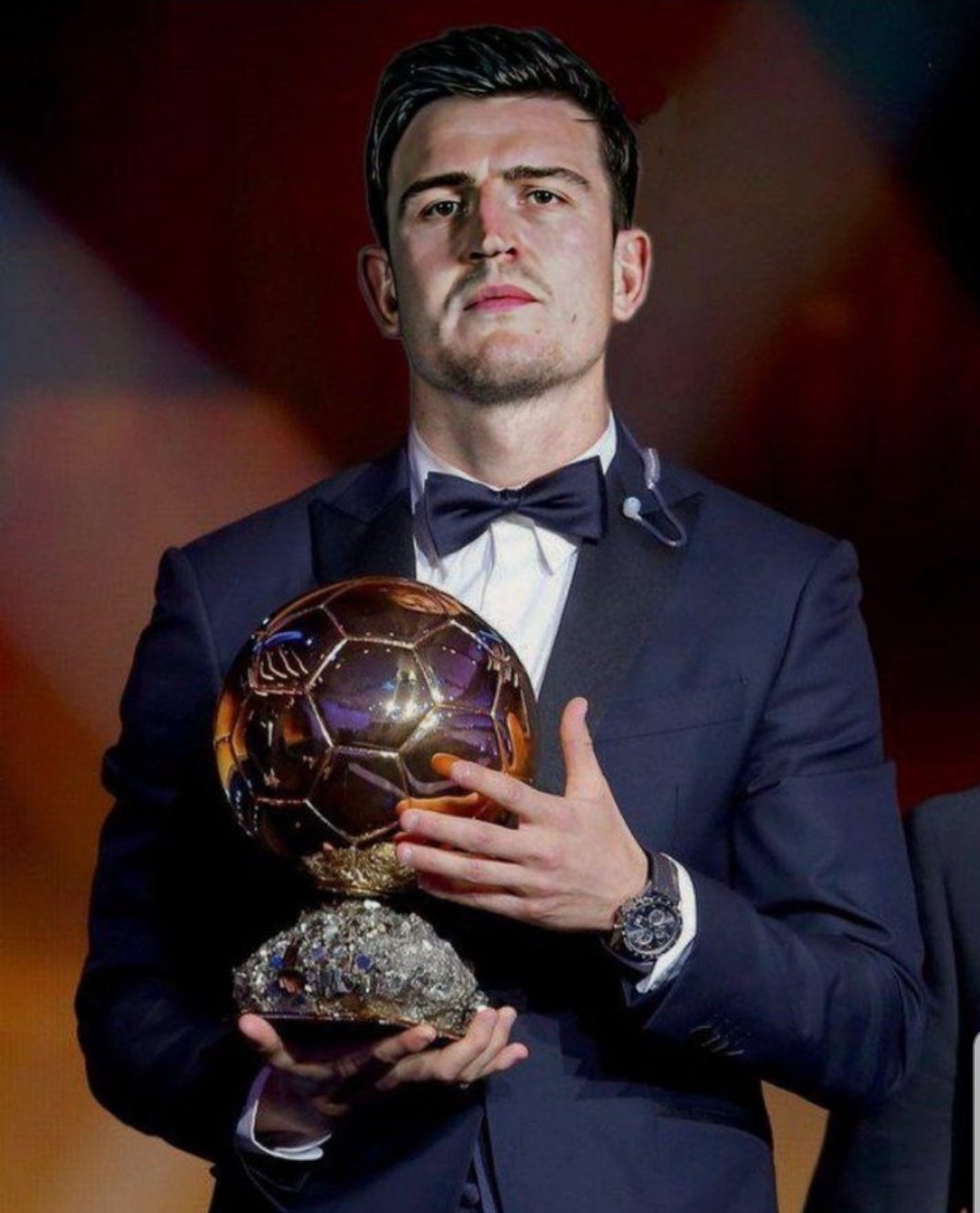 斯基拉：国米派球探考察卡利亚里20岁的右翼卫帕莱斯特拉