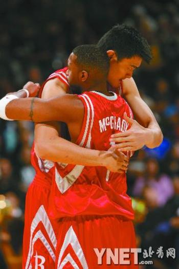 NBA：太阳击败篮网 杜兰特贡献35分（杜兰特砍下35分 太阳力克篮网）