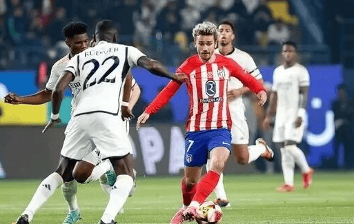 FIFA裁判主席：阿拉伯杯将试点新规，受伤球员罚下场2分钟