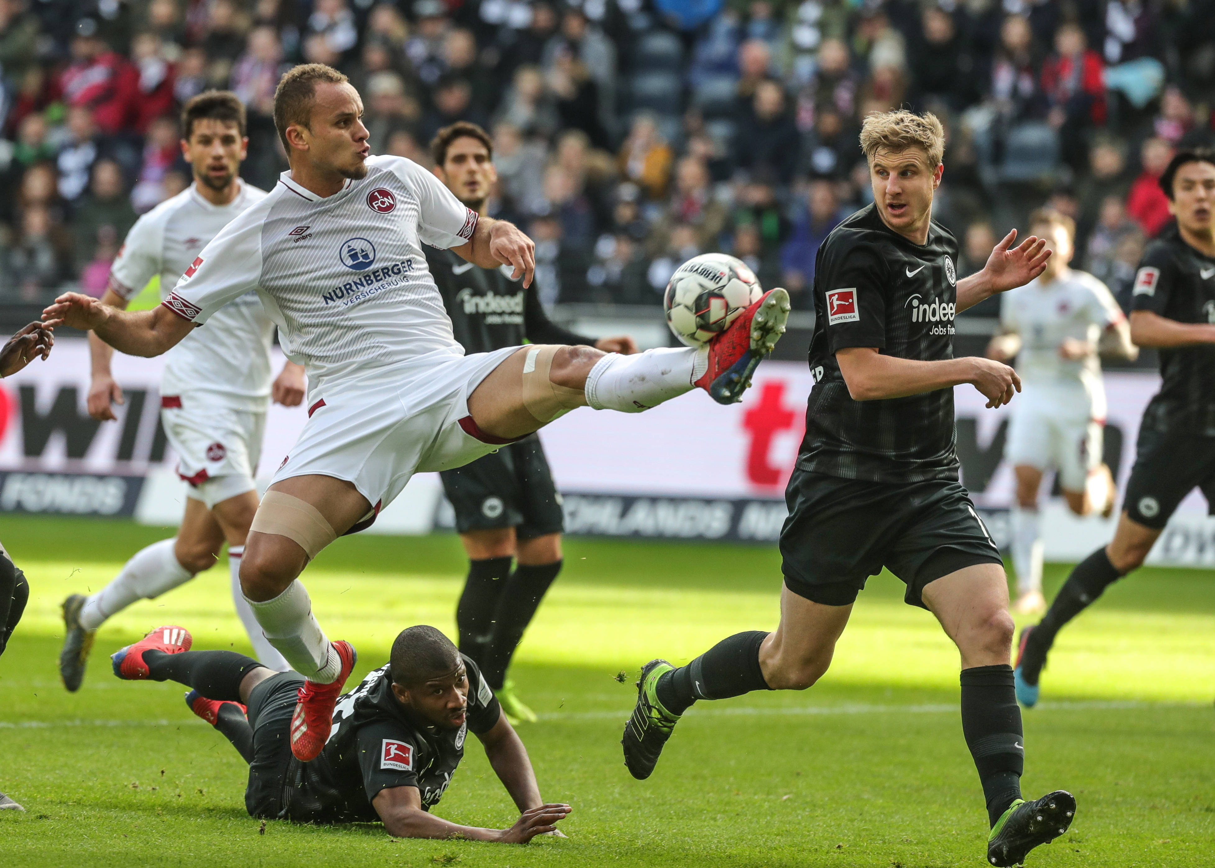 球员间无形 球员间无形